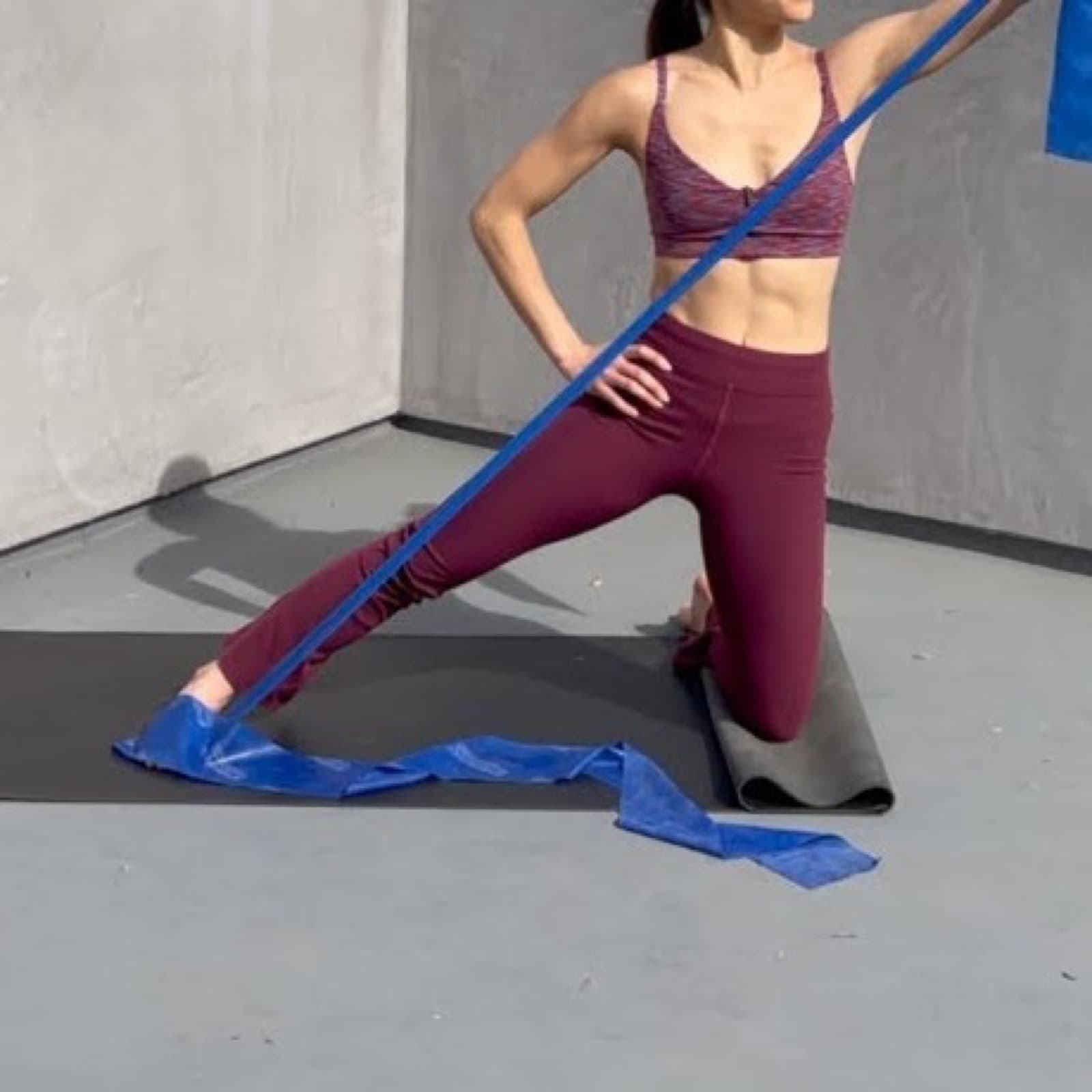 Kathleen leading a full-body theraband workout